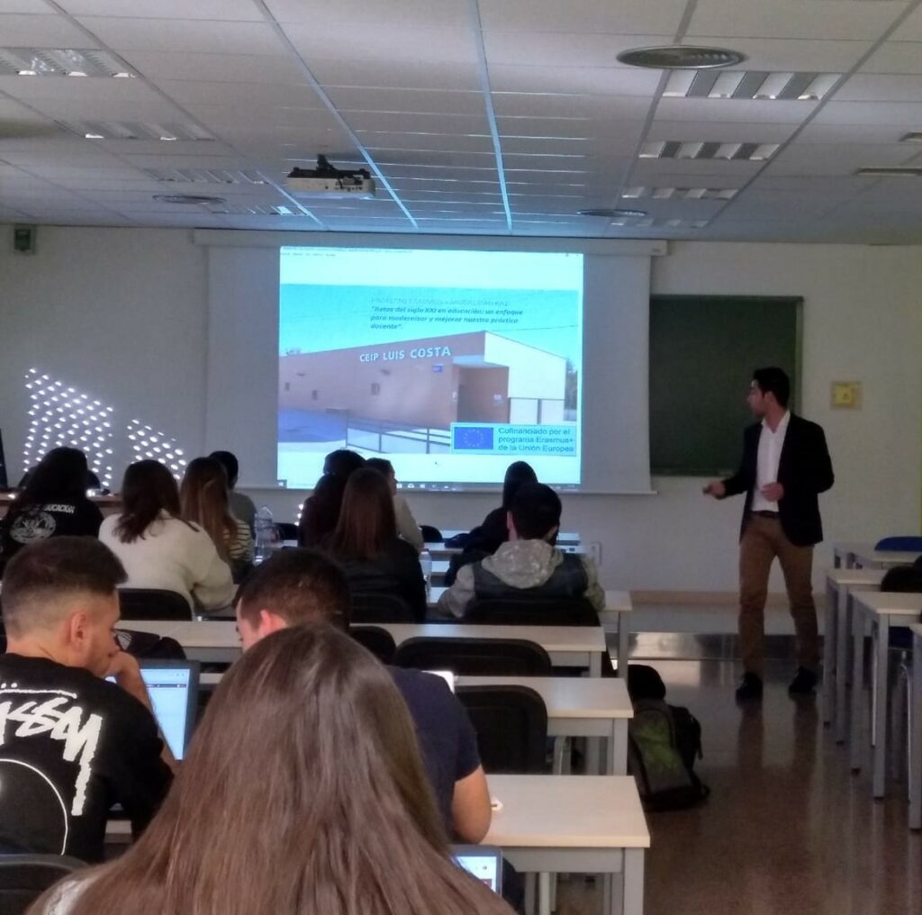 Ponencia Juan Ramón Tomás Aranguren en la facultad de educación de la UMU